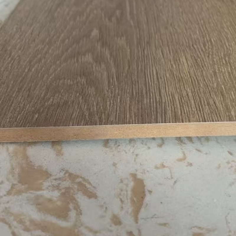 Protuklizno laminatno okruglo gazište za stepenice otporno na ogrebotine